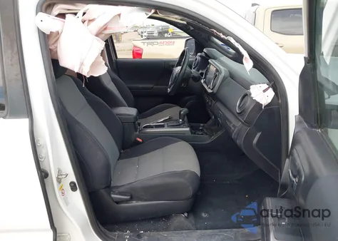 2020 Toyota Tacoma Trd Off-Road z USA, uszkodzony, nr VIN 3TMCZ5AN7LM336157